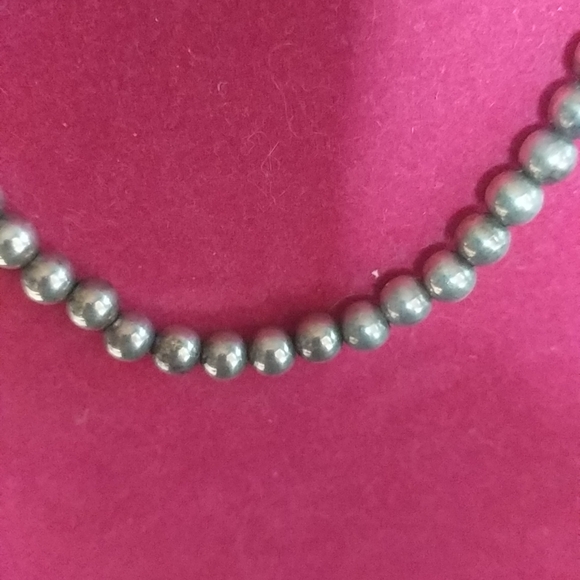 Vintage SS Desert Pearl Necklace - Picture 2 of 12